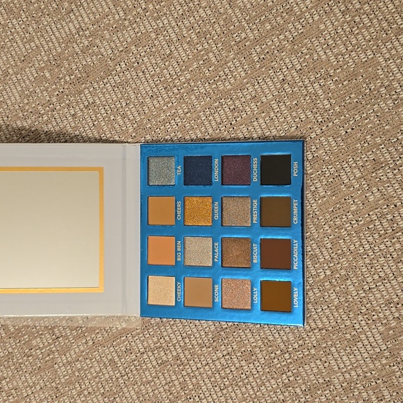 BH Cosmetics eyeshadow palette - Picture 2 of 3